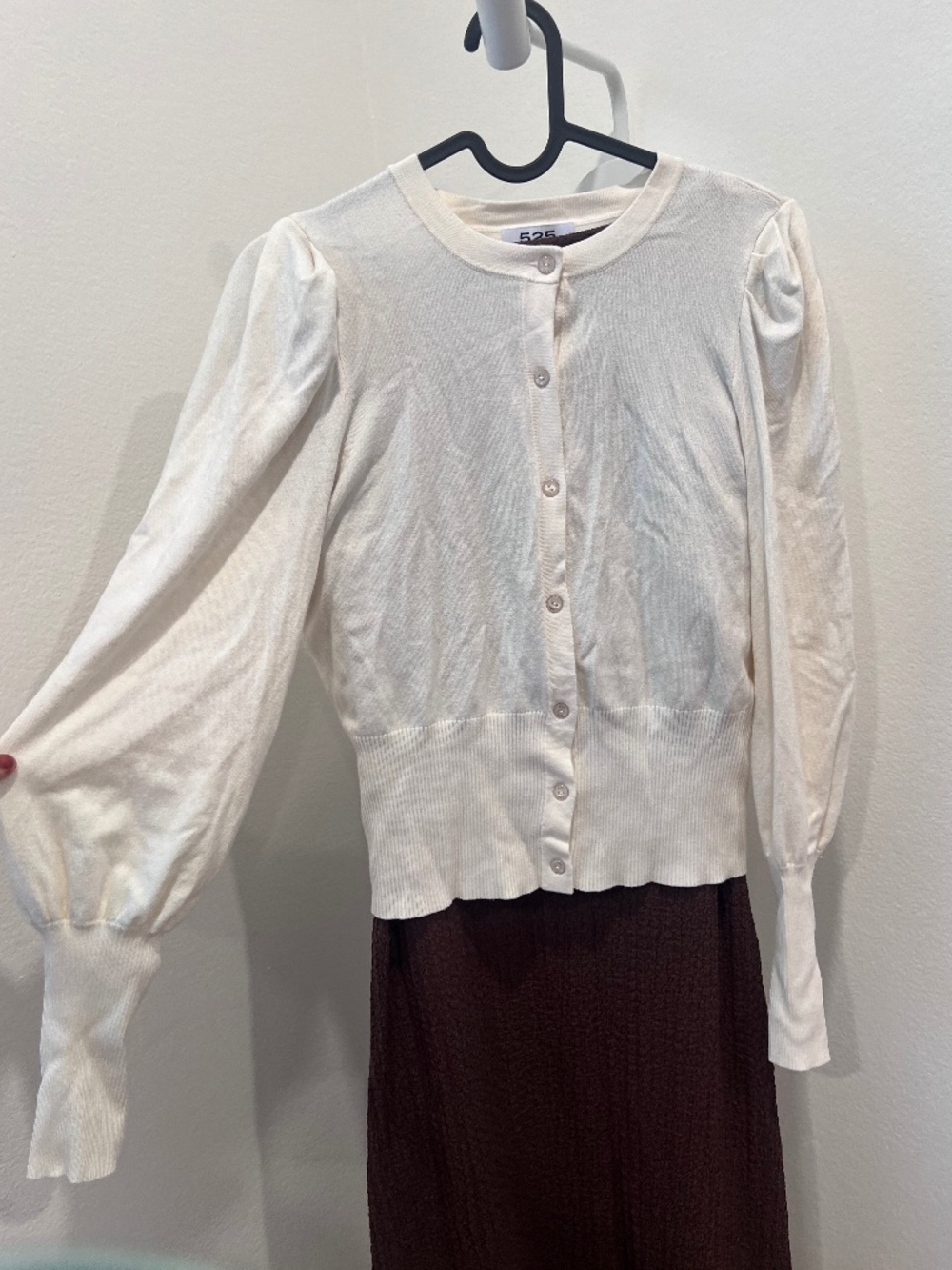 525 soft cream sweater puff sleeve